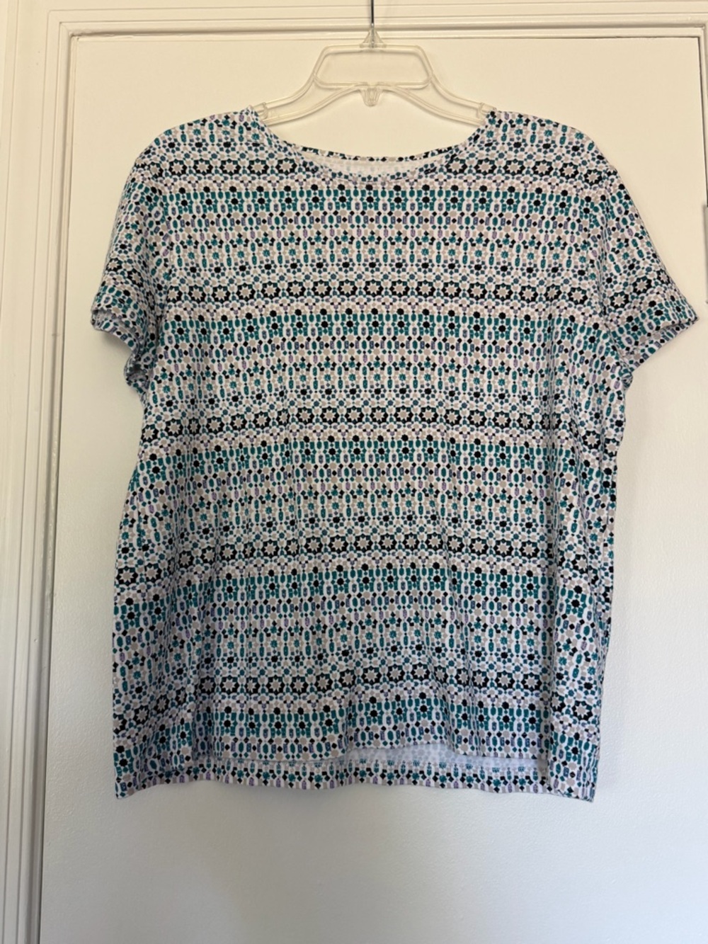 Croft & Barrow Teal, Navy and White Short Sleeve Patterned Tee